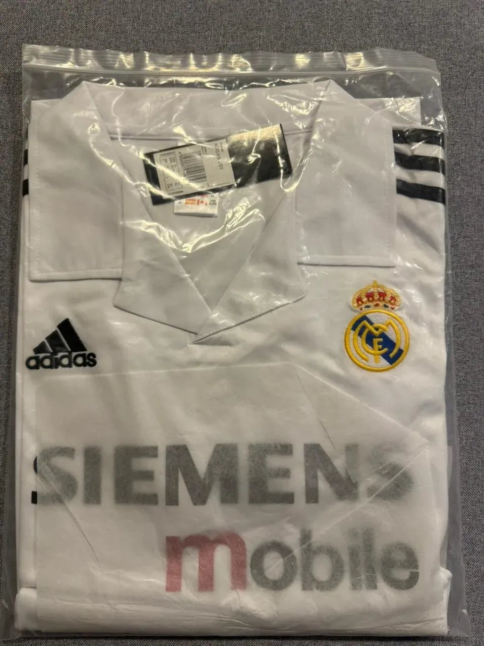 Camiseta Real Madrid 2004/2025 - imagen 5